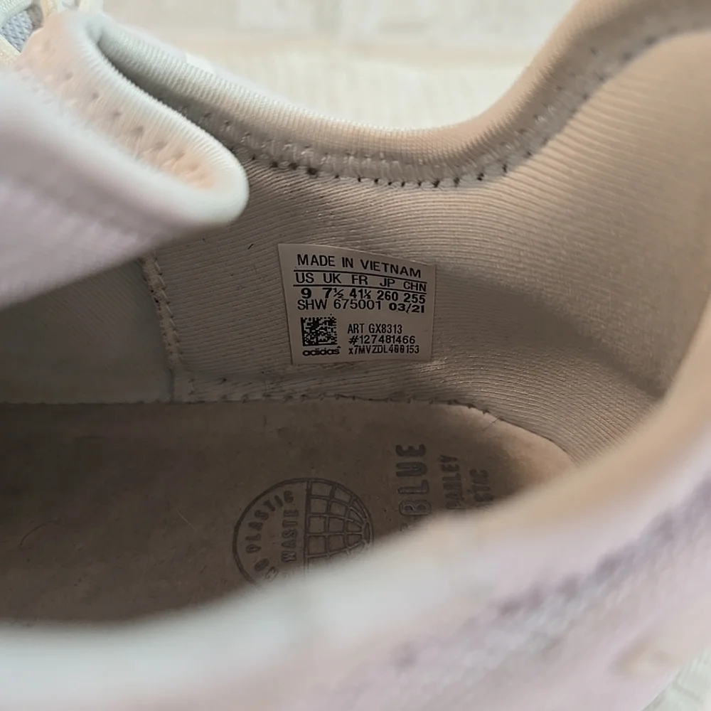 Adidas Originals NMD R1 Prime Blue Women’s White Shoes Size 9 GX8313 - Picture 10 of 13